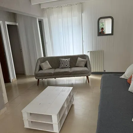 Гостевой дом D'hotes Des Tours A Ла-Рошель