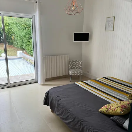 D'hotes Des Tours A 3*