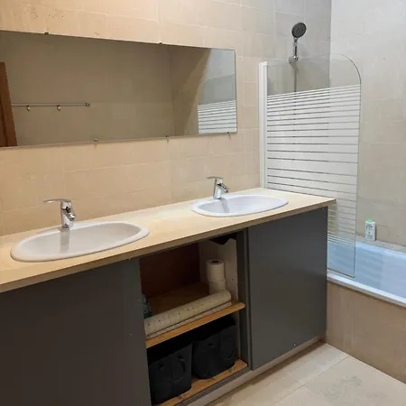D'hotes Des Tours A