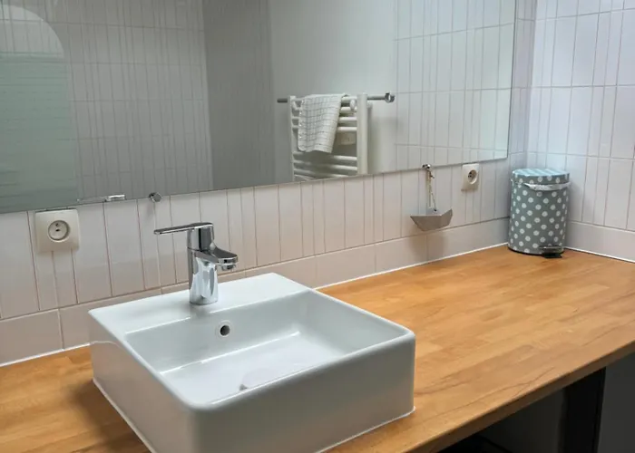 D'hotes Des Tours A Guest house La Rochelle (Charente-Maritime)